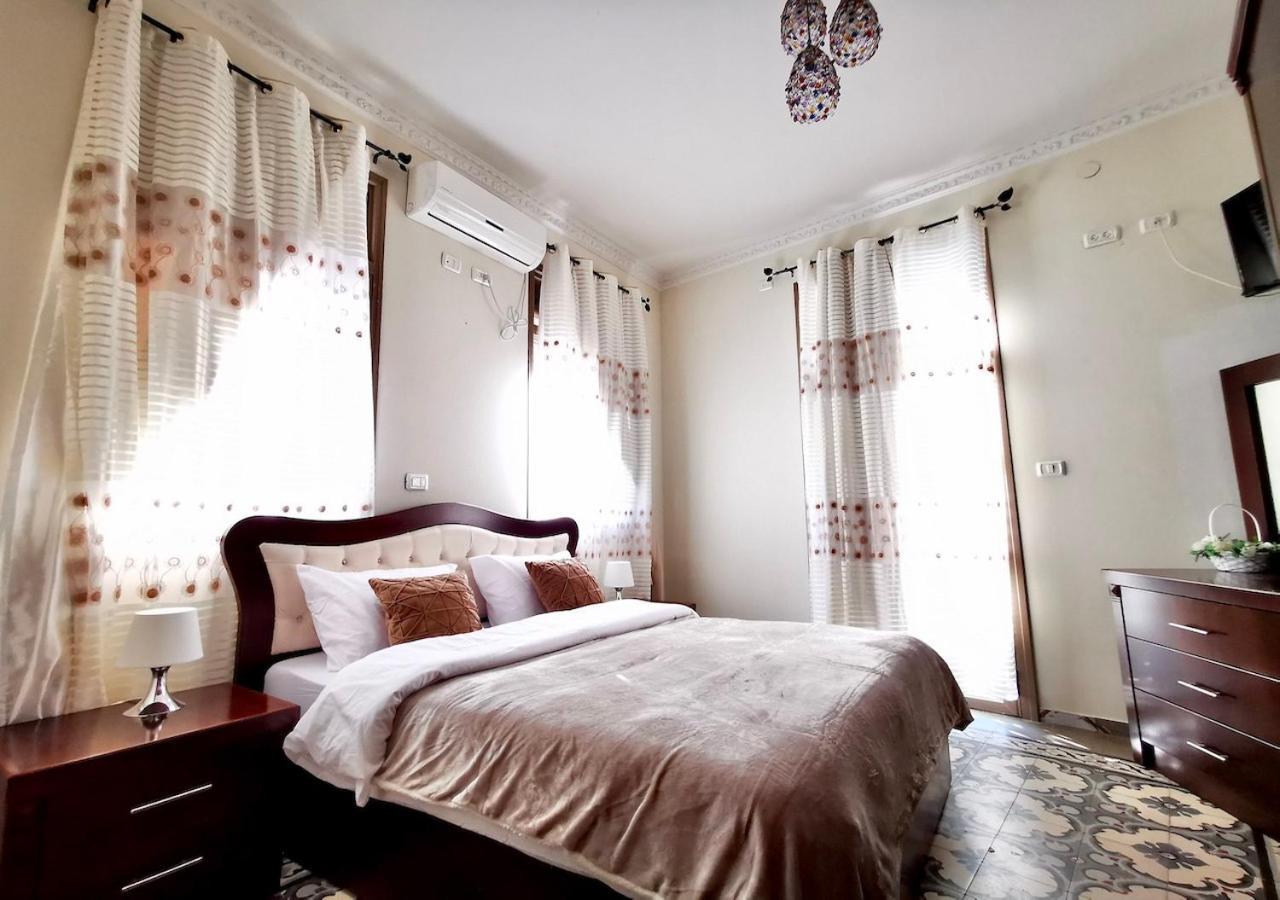 Cozy Family Home In Medieval Acre Esterno foto